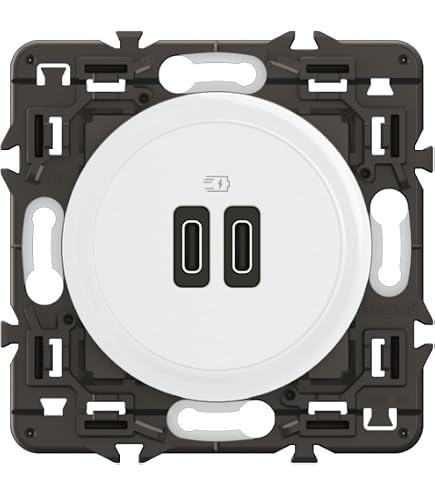 Legrand Dooxie Steckdose Mit USB-C Ladeport – Oberflächenmontage, 2P+T, Inkl. USB-Ladegerät