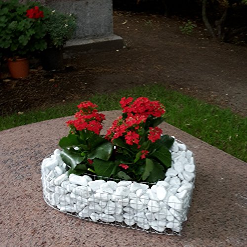 Herzgitter mit Kies 35.0cm x 35.0cm x 10.0cm Grabherz Grabschmuck Pflanzschale Herz Gitter Gabione Friedhof Pflanzherz Blumentopf Grablampe Grablaterne Grablicht Grabkerze
