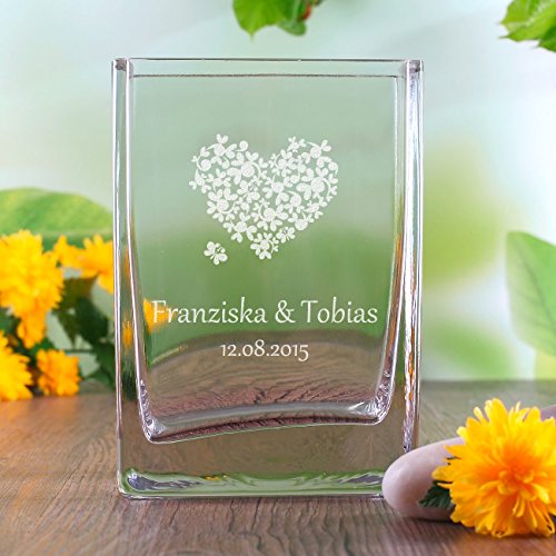 Privatglas gravierte Vase – Blumenherz – mit Namen und Datum zur Hochzeit - 2