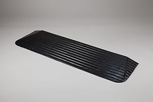 DER RAMPEN SHOP Vollgummi Schwellenrampe 38mm hoch (1105mm breit x 320mm tief)