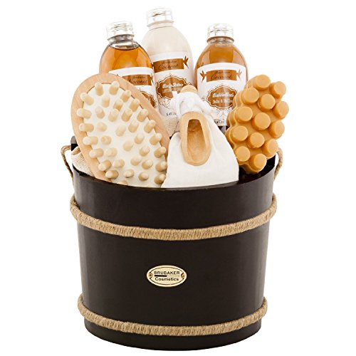 BRUBAKER Cosmetics Wooden Pail Spa Bath Gift Set 'Coconut' (9 Pieces)