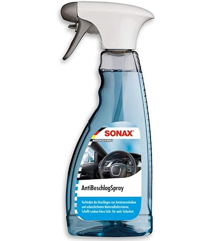 Zo kom je direct van beslagen autoruiten af suus maakt schoon