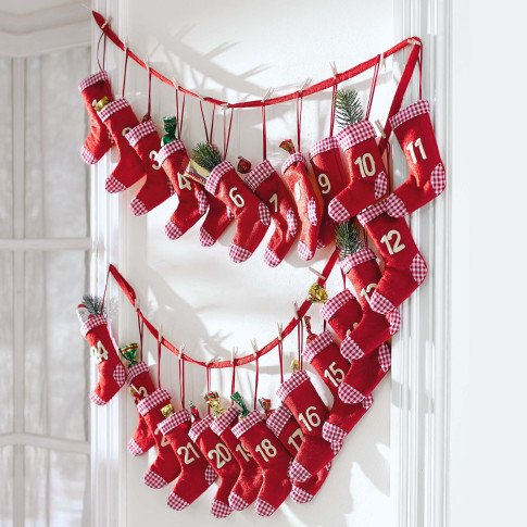 Preisvergleich Produktbild Chrischle einmalig großer Adventskalender zum selbst befüllen Red Socks ! große Stiefel !!!