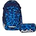 Produktbild satch Match by Ergobag: Blue Crush Blau Polygon 2-teiliges Set Rucksack & Schlamperbox inkl. Geodreieck - Der Ganztagsbegleiter: Rucksack wächst mit bis ca. 1,90m Körpergröße