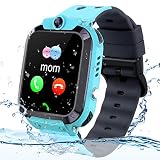 📞 Zwei-Wege-Kommunikation: Die Smartwatch für Kinder unterstützt Zwei-Wege-Anrufe. Sie können telefonieren und mit Ihrem Kind chatten. Die Smartwatch kann auch 10 Telefonnummern in der App behalten und dann mit der Uhr synchronisieren. Zudem können Kinder über die Voice-Chat-Funktion Sprachnachrichten an Eltern senden, und Eltern können SMS und Sprachnachrichten zurücksenden.