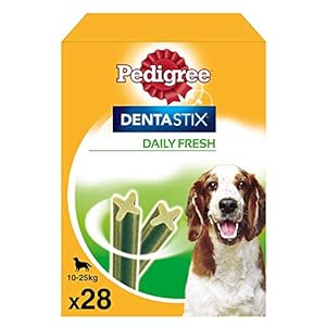 Pedigree Pack de 28 Dentastix Fresh de uso diario para la limpieza dental de los perros y contra mal aliento, para perros medianos (Pack de 4)