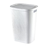Espaciosa cesta para almacenar la ropa sucia.