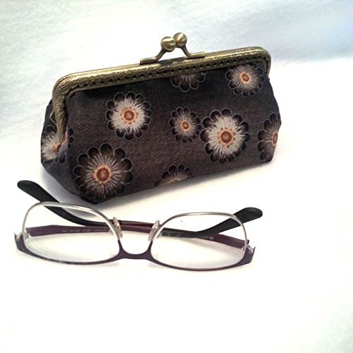Vintage Clasp purse made with japanes fabric flower pattern 3 piece fabric model