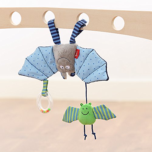sigikid, Mädchen und Jungen, Aktiv-Anhänger Fledermaus mit Rassel, Baby bite me, Blau/Grün, 41013 - 3