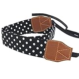 Die einstellbare Länge macht die Kamera mit Gurt für die meisten Menschen anwendbar.