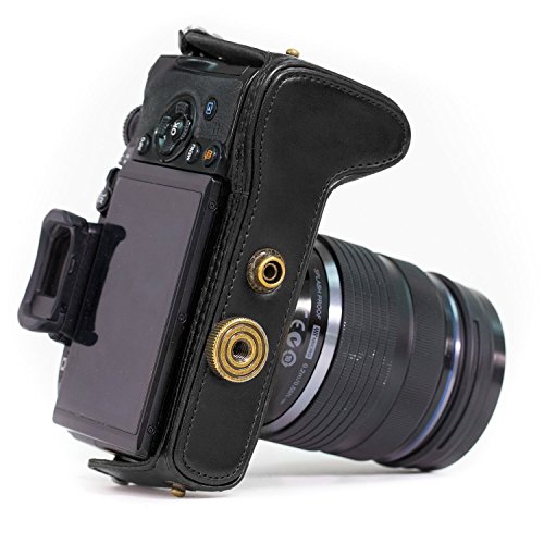 MegaGear Etui Souple en Cuir pour  Housse pour Nikon 1 J5 avec 10-30mm Photo Compacts  Marron Fonc   
