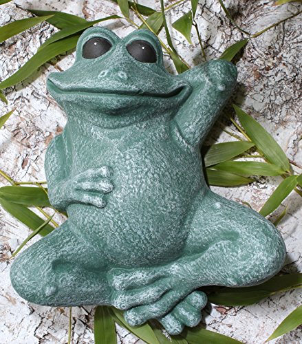 Steinfigur Frosch liegend - Grün, Deko-Figur für Haus und Garten, frostsichere Teichdeko