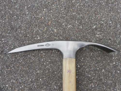 Preisvergleich Produktbild Schweizer Eispickel 80 neuwertig