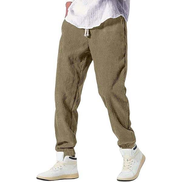 Comodi pantaloni cropped dal taglio barrel con vita elasticizzata alta