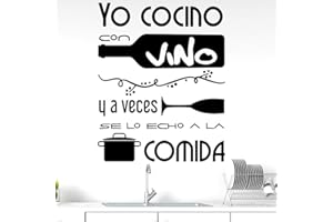 Docliick® Vinilos de pared decorativo con frase decorativa "YO COCINO CON VINO Y..." Pegatinas decorativas pared. Decoración casa Docliick DC-19134
