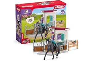 schleich Horse Club | Box à Chevaux avec Lisa & Storm 42709 | Set avec Figurine articulée, Cheval, clôture et Accessoires | Plaque de nom Personnalisable | Cadeau pour Enfants dès 5 Ans | 25 pièces