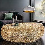 FARBE: Gold | DESIGN: Organisches Aststruktur bei jedem Couchtisch individuell angeordnet.