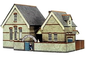 B31 Superquick Village School Building - 1/72 OO/HO - Card Model Kit