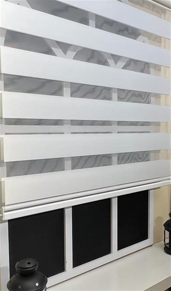StorBurada Zebra Stor Perde Beyaz STB 400V01-D