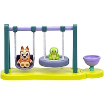 Bluey Figure 2-Pack: Baby Race With Chilli And Baby In Cradle