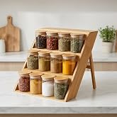 Deconox Bambu Standlı 12&rsquo;li Baharatlık Seti, 200 ml Borosilikat Cam Kavanoz, Bambu Vakum Kapaklı, Tezg&acirc;h &Uuml;st&uuml; ve &Ccedil;ekmece İ&ccedil;i 