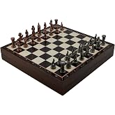 GiftHome Orta Boy Metal İngiliz Satran&ccedil; Takımı Antik ve Ceviz Desenli Sandıklı MDF Tahtası (36x36x6 cm.)
