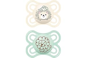 MAM Perfect Schnuller im 2er-Set, für eine gesunde Zahn- und Kieferentwicklung, Baby Schnuller aus nachhaltigen & bio-erneuerbaren Materialien, mit Schnullerbox, 0-6 Monate, Igel/Löwe