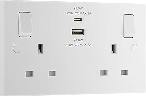 BRITISH GENERAL BG Electrical Double Switched Power Wall Plug Socket with Fast Charge Type A and C USB Charging Ports, Square Edge, Nexus 900 Series, White Moulded, 13A, 22W, 922UAC22