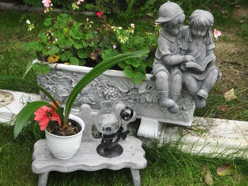 Nr.112 Kinder Junge und Mädchen auf Bank 2-Set ca. 21 kg Frostfest Stein - 6