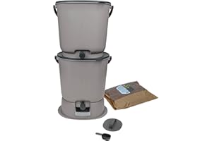 SKAZA EXCEEDING EXPECTATIONS. Skaza Bokashi Essential - Set di pattumiera biologica da cucina (2 x 15,3 litri) + base – secchio per compost cucina e giardino in plastica riciclata – Starter Set + incl. 1 kg di base per