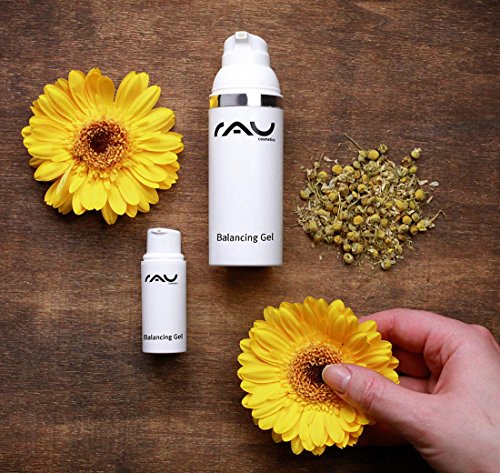 RAU Balancing Gel 50 ml – Bestes Anti-Pickel Serum für das Gesicht – mit Ackerschachtelhalm, Hamamelis, Kamille, Melisse, Salbei & Schafgarbe – regulierende, porenreinigende Nachtpflege – Creme Fluid für unreine ölige Haut, Akne, Mitesser Mischhaut – Naturkosmetik – im Spender - 3