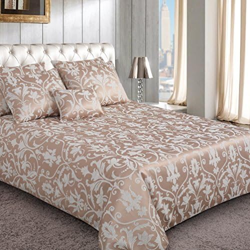 Jacobean Luxury Quilted Bedspread 150 GSM Filling (Gold)