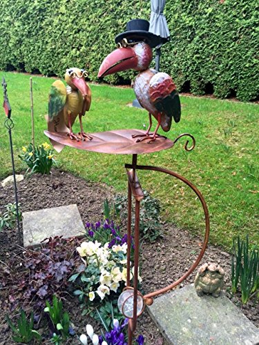 WINDSPIEL WIPPE ° GARTENSTECKER ° RABE MIT HUT ° VOGEL° METALL° BUNT ° H 135cm