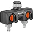 Gardena 2-Wege-Verteiler: Anschlussmöglichkeit für 2 Geräte an den Wasserhahn, passend zu Gardena Bewässerungscomputern & -uh