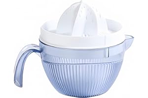 MITAUTAU Manual Plastic Orange/Grapefruit/Big Lemon Lime Juicer Squeezer, Large Hand Citrus Press with Slots Strainer＆20oz Cup with Spout, BPA-free, Wide 6-Tooth Efficient Reamer Rotary Juice Extractor