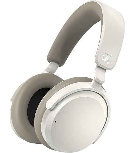Bose QuietComfort 45 wireless noise cancelling headphones - White