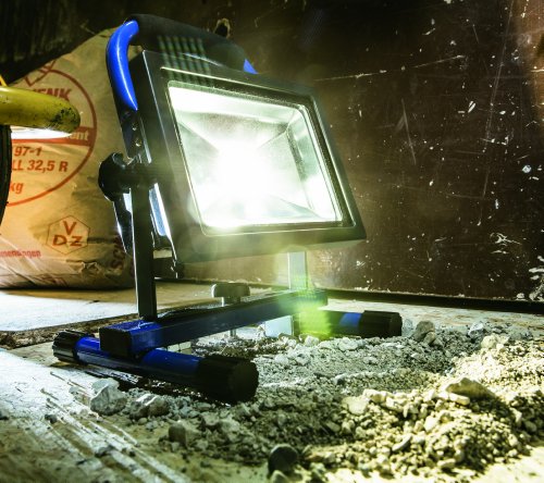 as – Schwabe Chip-LED-Akku-Strahler 20 W, geeignet für Außenbereich, Gewerbe, blau, 46972 - 2