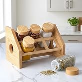Deconox Bambu Kapaklı 7 Par&ccedil;a Cam Baharat Takımı, Bambu Standlı 6'lı Cam Baharatlık Seti, Serpme Aparatlı Kapaklı Baharatlık,