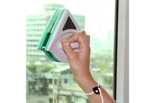 ZYLLENZA Magnetic Window Glass Cleaner Doublefaced Glass Cleaner Double-Side Glazed Two Sided Wiper with 2 Extra Cleaning Cotton Squeegee Washing Equipment Household Magnet (Triangle)