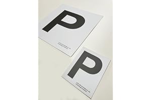 GENERICO Adesivo "P" per principiante da attaccare su vetro auto | grande per posteriore e piccolo per anteriore | fondo bianco stampa P nera | istruzioni per il montaggio | Spatola per il montaggio.