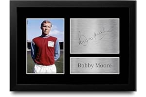 HWC Trading A4 FR Bobby Moore West Ham United The Hammers Gifts Printed Signed Autograph Picture for Fans and Supporters - A4 Framed