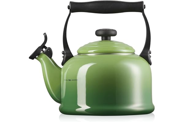 Le Creuset Bouilloire Traditionelle avec Sifflement, Pour Cuisinière, Acier Émaillé, 2,1 L, Bamboo, 40102024080000