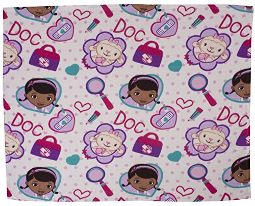 Disney Doc McStuffins Hugs Fleece-Decke