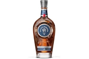 Vecchia Romagna Riserva 18 extraordinarily sophisticated blend of aged spirits, refined in barrels used to age Amarone della Valpolicella. 70 cl bottle. 43,8% ABV.