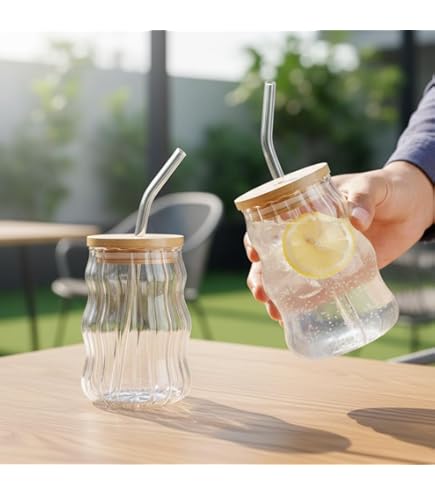 MANMAOHE Set Di 2 Bicchieri In Vetro A Forma Di Onda Con Coperchio E Cannuccia – 500 Ml, Vintage A Coste, Per Succhi, Caffè, Birra E Cocktail