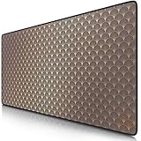 Die umlaufende, sorgfältig ausgeführte Naht hält der täglichen Belastung auf dem Schreibtisch stand und sorgt dafür, dass Dein Mauspad über viele Jahre hinweg die Grundlage Deines Gaming-Erfolgs bleibt.