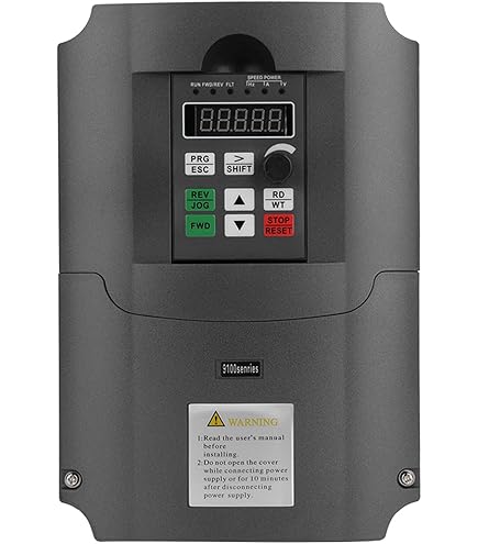Frequentieomvormer driefase met bediening 230V | 30A | 7,5kW | IP66 Frequentieomvormer driefase met bediening 230V | 30A | 7,5kW | IP66