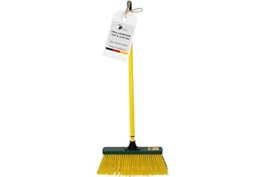 FRITZE FUSSELSCHRECK Fritze® Krallenbesen Hof & Garten 35 cm Kehrbreite mit Stiel – Abgewinkelte Borsten für Laub, Nadeln, Sand & unebene Böden – Ideal für Pflastersteine & Gartenwege – Premiumbesen – Made in Germany