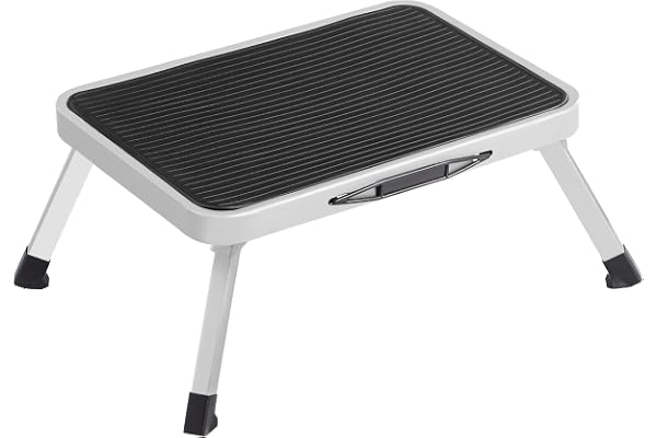 SONGMICS Hopfällbar Trappall, 150 kg Kapacitet, 44 x 32 x 17,5 cm | Bärbar Stegpall i Stål med Handtag, Halkfri Fotpall, för Kök, Badrum, Husbil, Svart och Vit, BRODY Kollektion GSL01WT