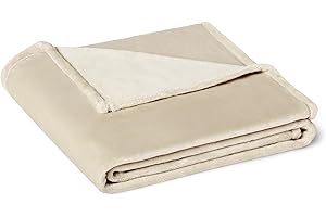 Amazon Basics Fleecedecke, Weiche Flauschige Kuscheldecke, Warme Wohndecke für Couch & Sofa, 127 x 152 cm, Beige